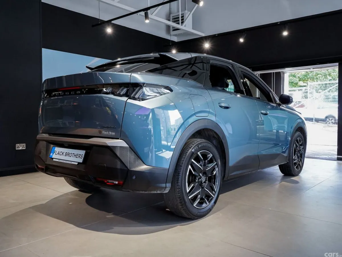 Peugeot 3008 MPV, Petrol Hybrid, 2025, Blue