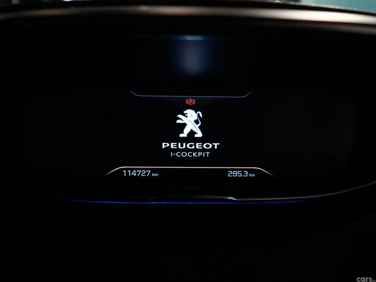 Peugeot 5008 MPV, Diesel, 2019, White