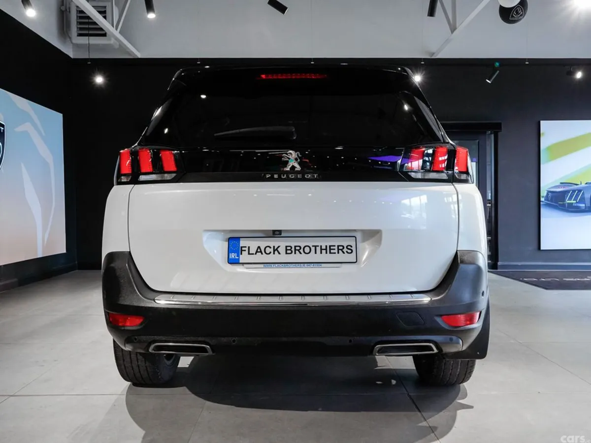 Peugeot 5008 MPV, Diesel, 2019, White