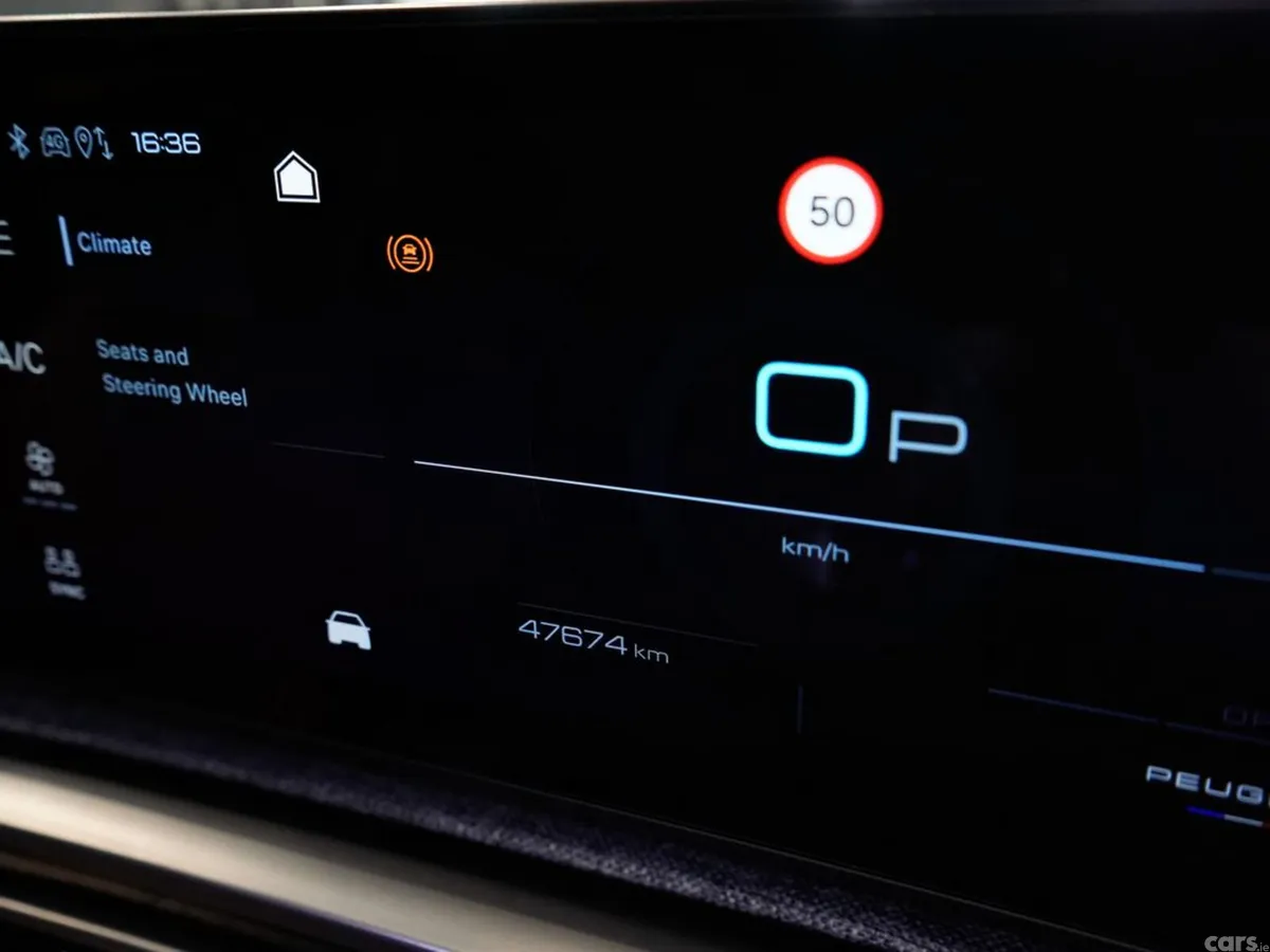 Peugeot 3008 MPV, Petrol Hybrid, 2024, Black