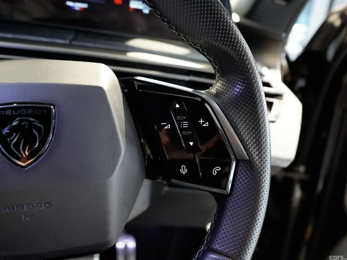 Peugeot 3008 MPV, Petrol Hybrid, 2024, Black