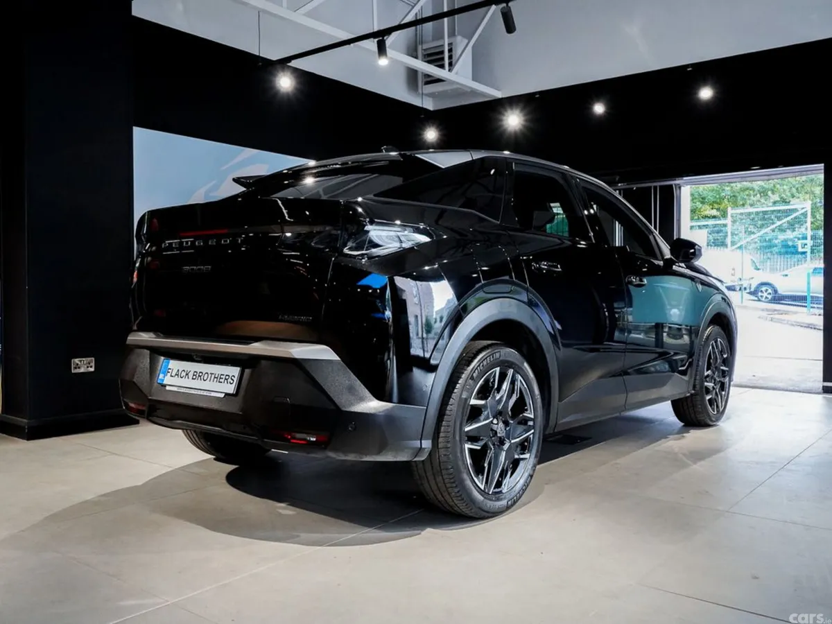Peugeot 3008 MPV, Petrol Hybrid, 2024, Black
