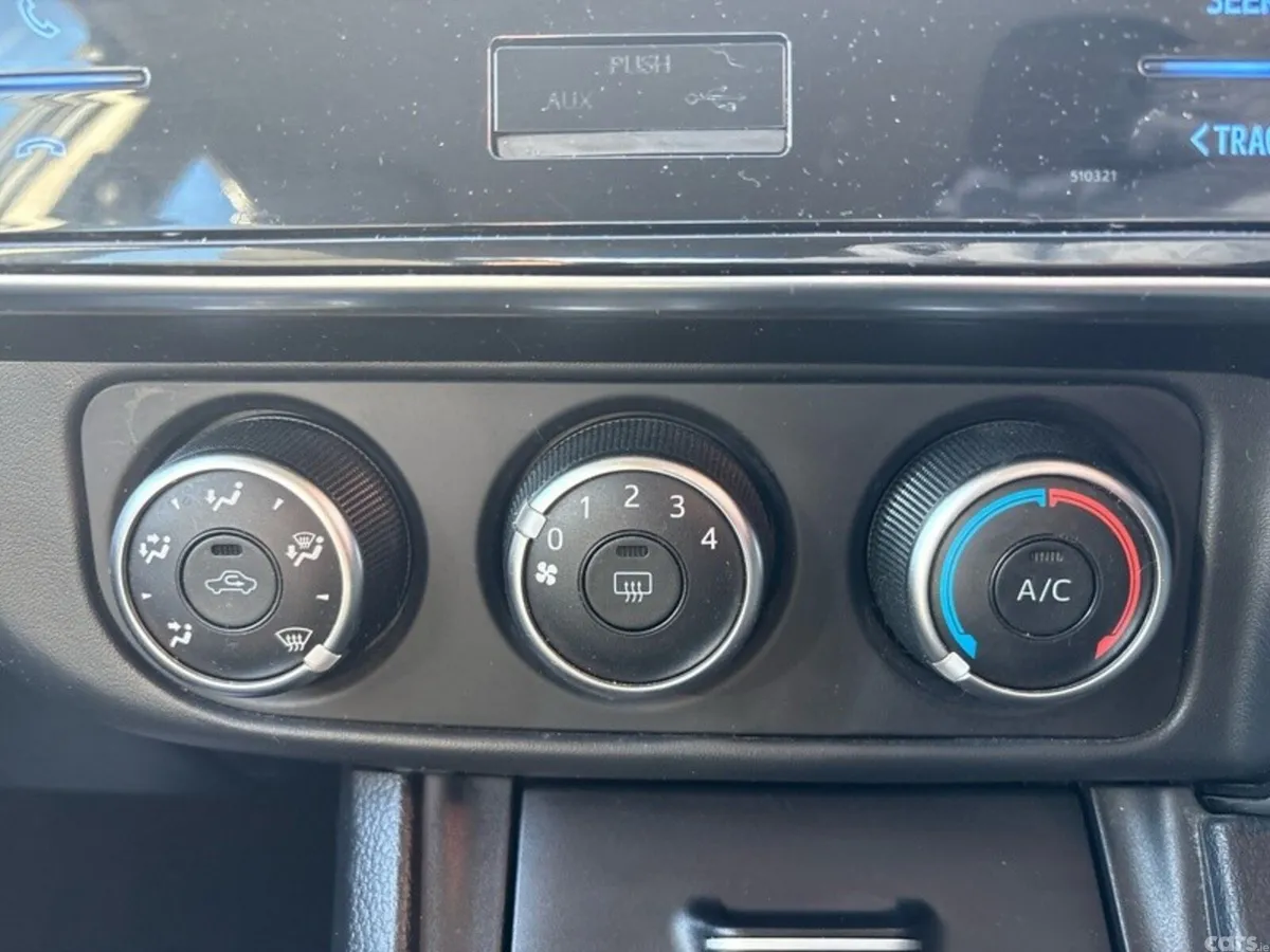 Toyota Corolla Saloon, Petrol, 2018, Black