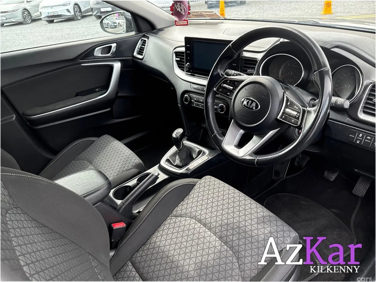 Kia XCeed Hatchback, Diesel, 2021, Grey
