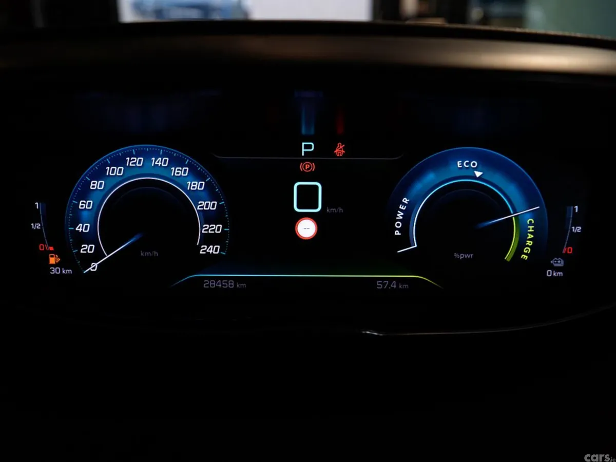 Peugeot 3008 MPV, Petrol Plug-in Hybrid, 2022, Grey