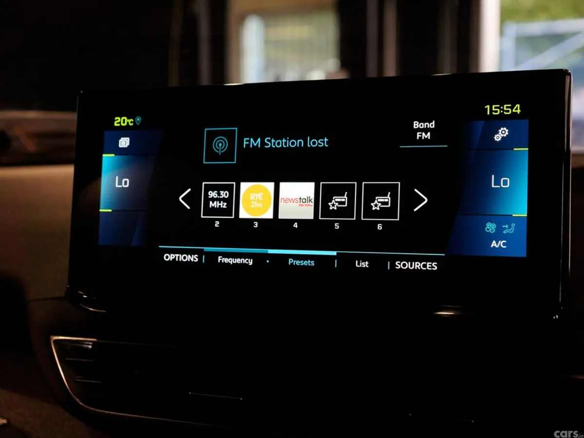 Peugeot 3008 MPV, Petrol Plug-in Hybrid, 2022, Grey