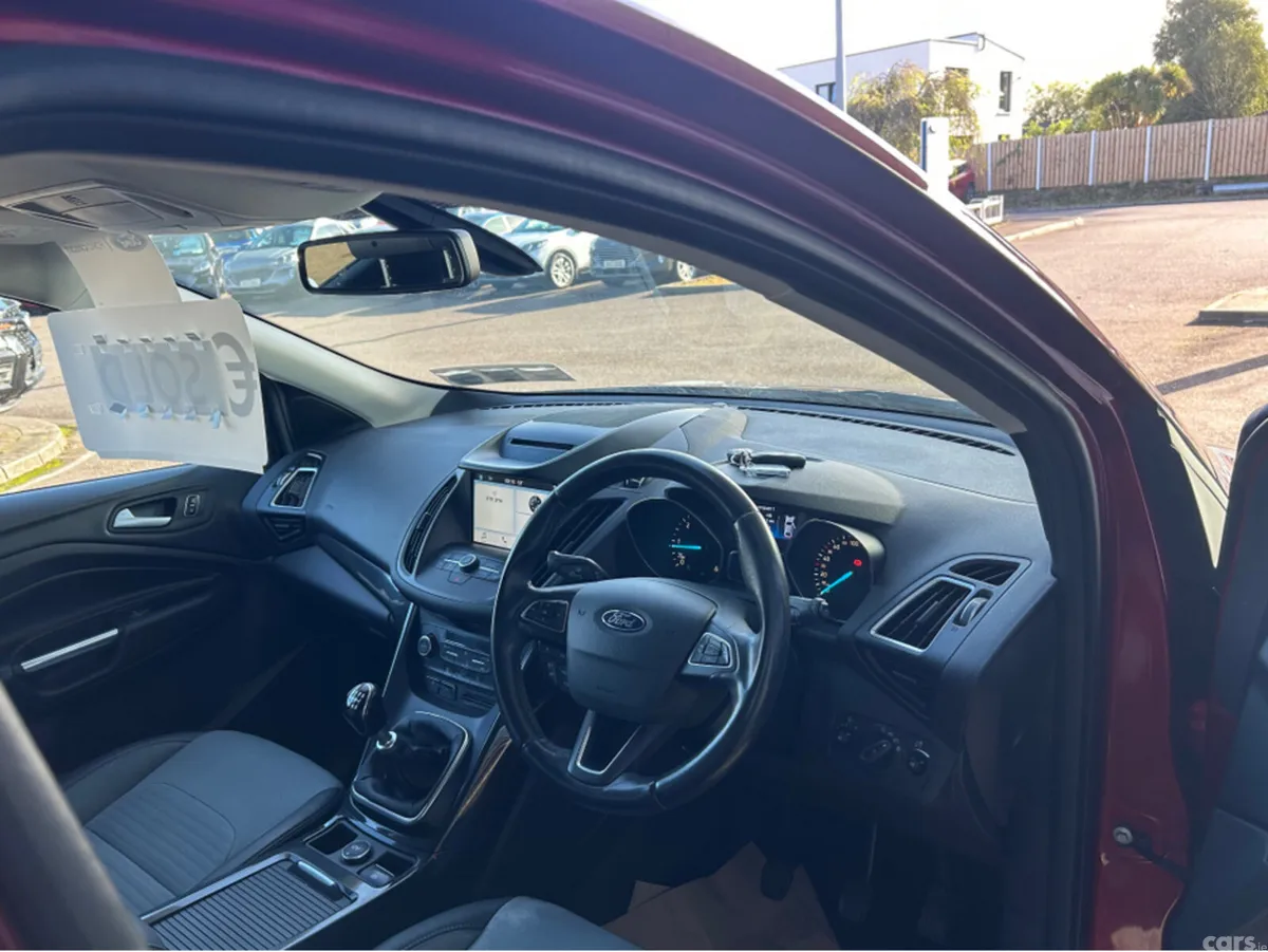 Ford Kuga Hatchback, Diesel, 2017, Red