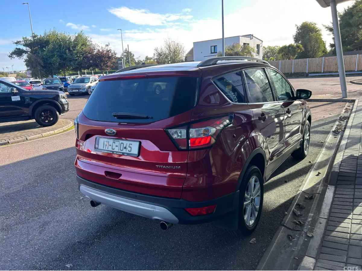 Ford Kuga Hatchback, Diesel, 2017, Red