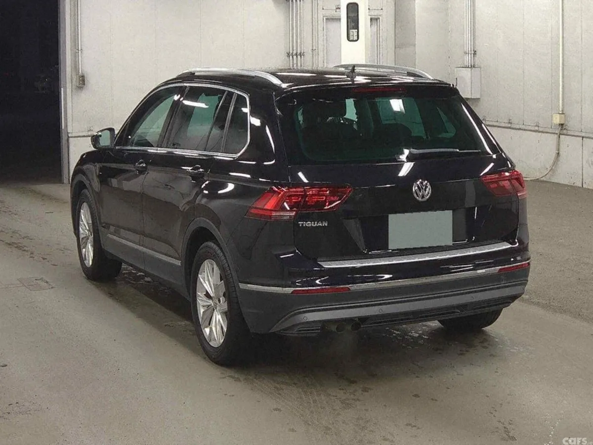 Volkswagen Tiguan SUV, Petrol, 2018, Black