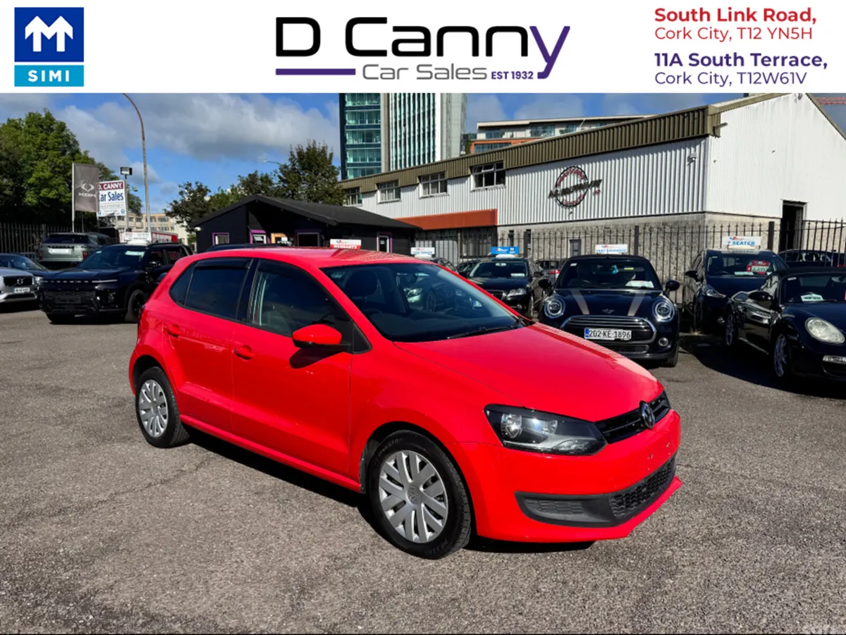 Volkswagen Polo Hatchback, Petrol, 2013, Red