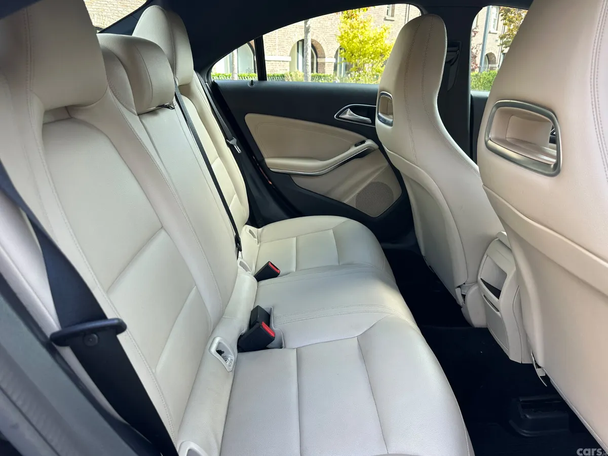 Mercedes-Benz CLA Saloon, Diesel, 2013, Black