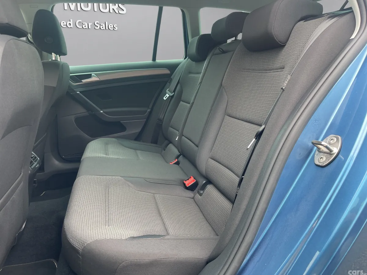 Volkswagen Golf Hatchback, Petrol, 2017, Blue