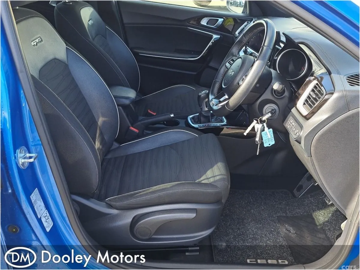 Kia Ceed Hatchback, Diesel Hybrid, 2023, Blue