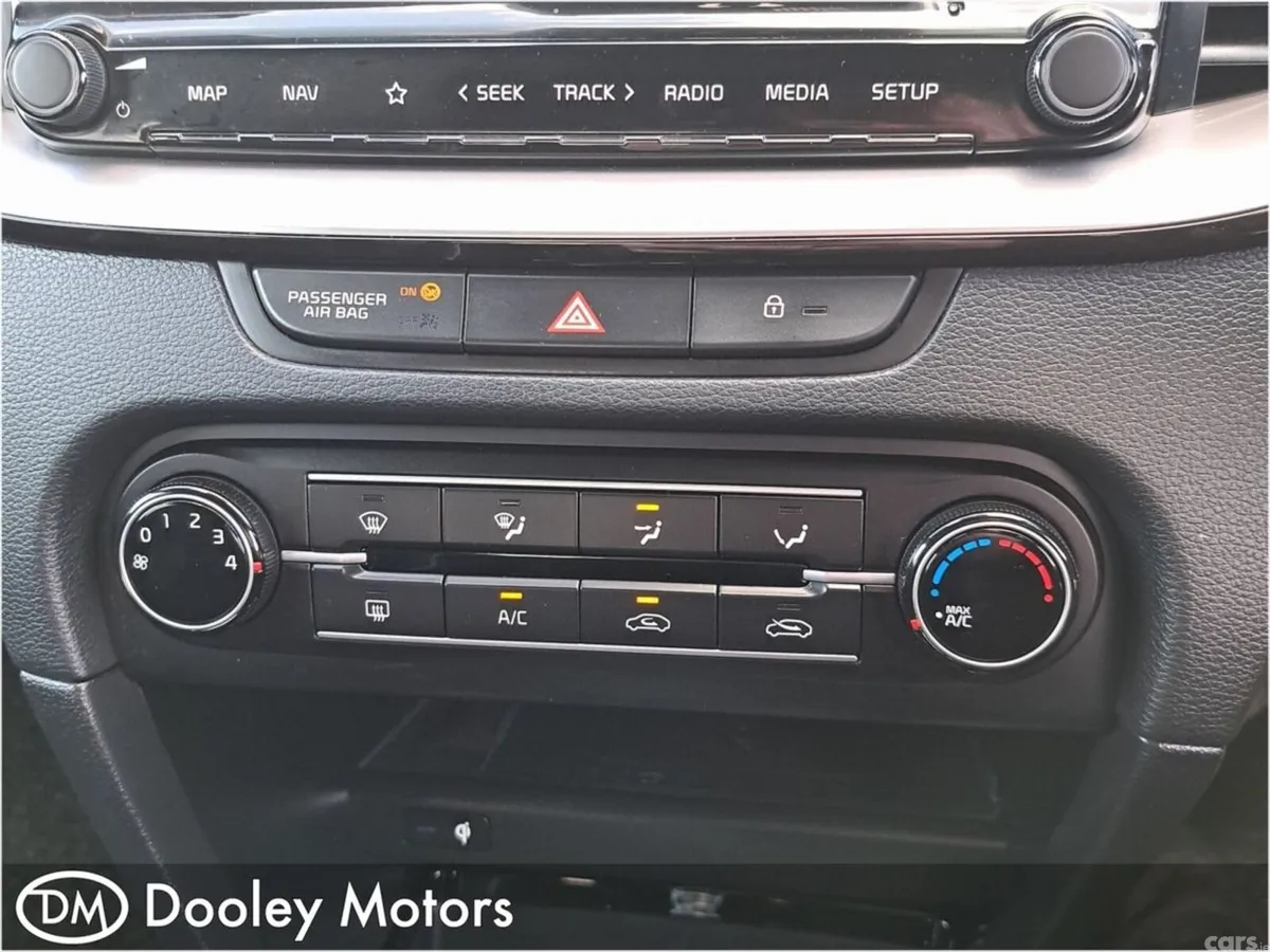Kia Ceed Hatchback, Diesel Hybrid, 2023, Blue