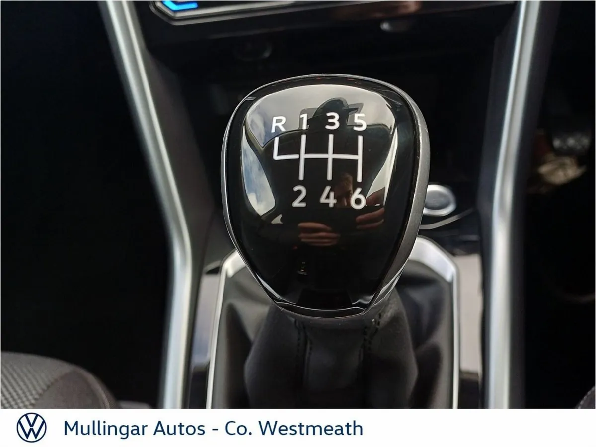 Volkswagen T-Roc SUV, Petrol, 2024, Grey