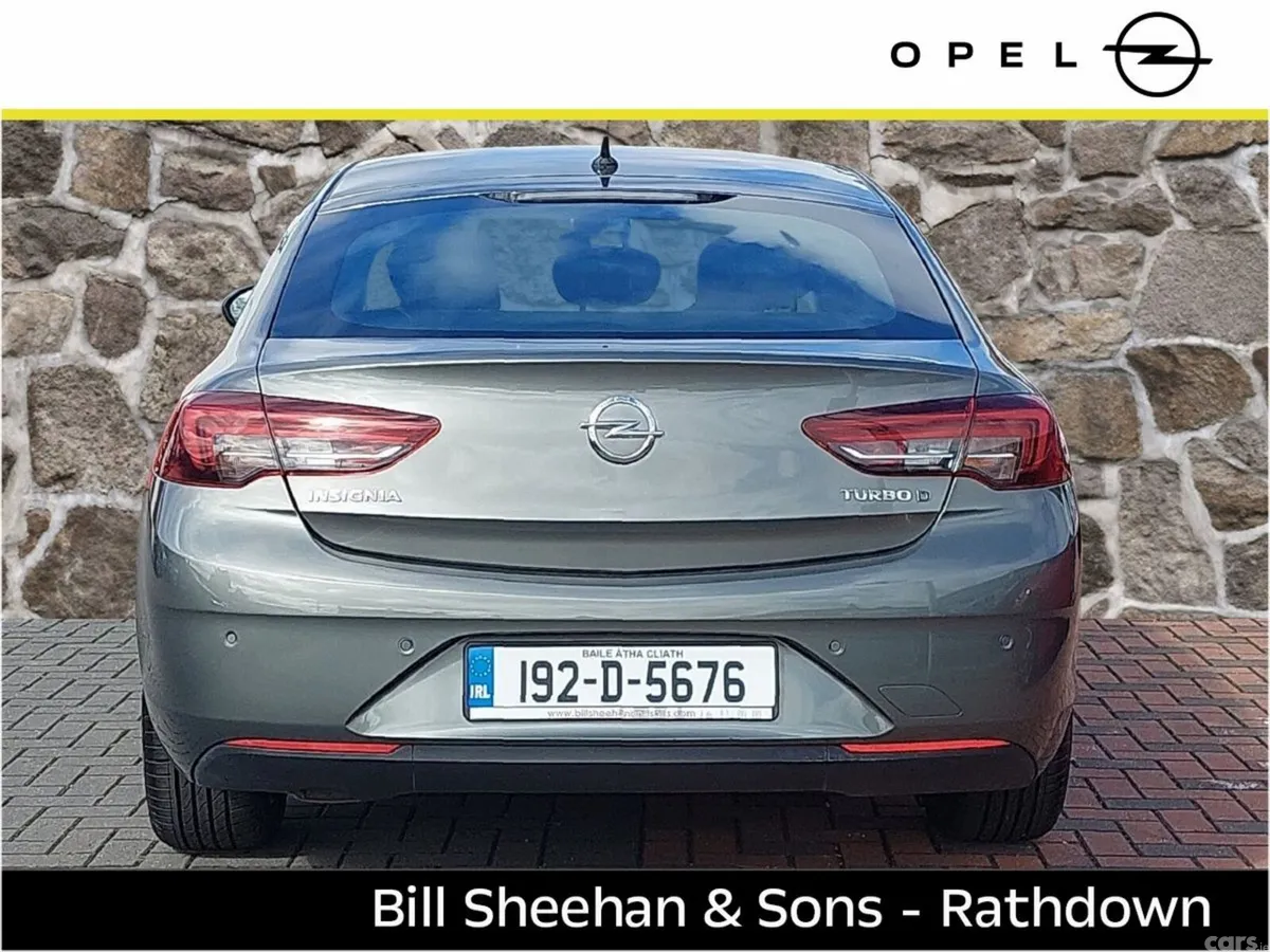 Opel Insignia Hatchback, Diesel, 2019, Grey