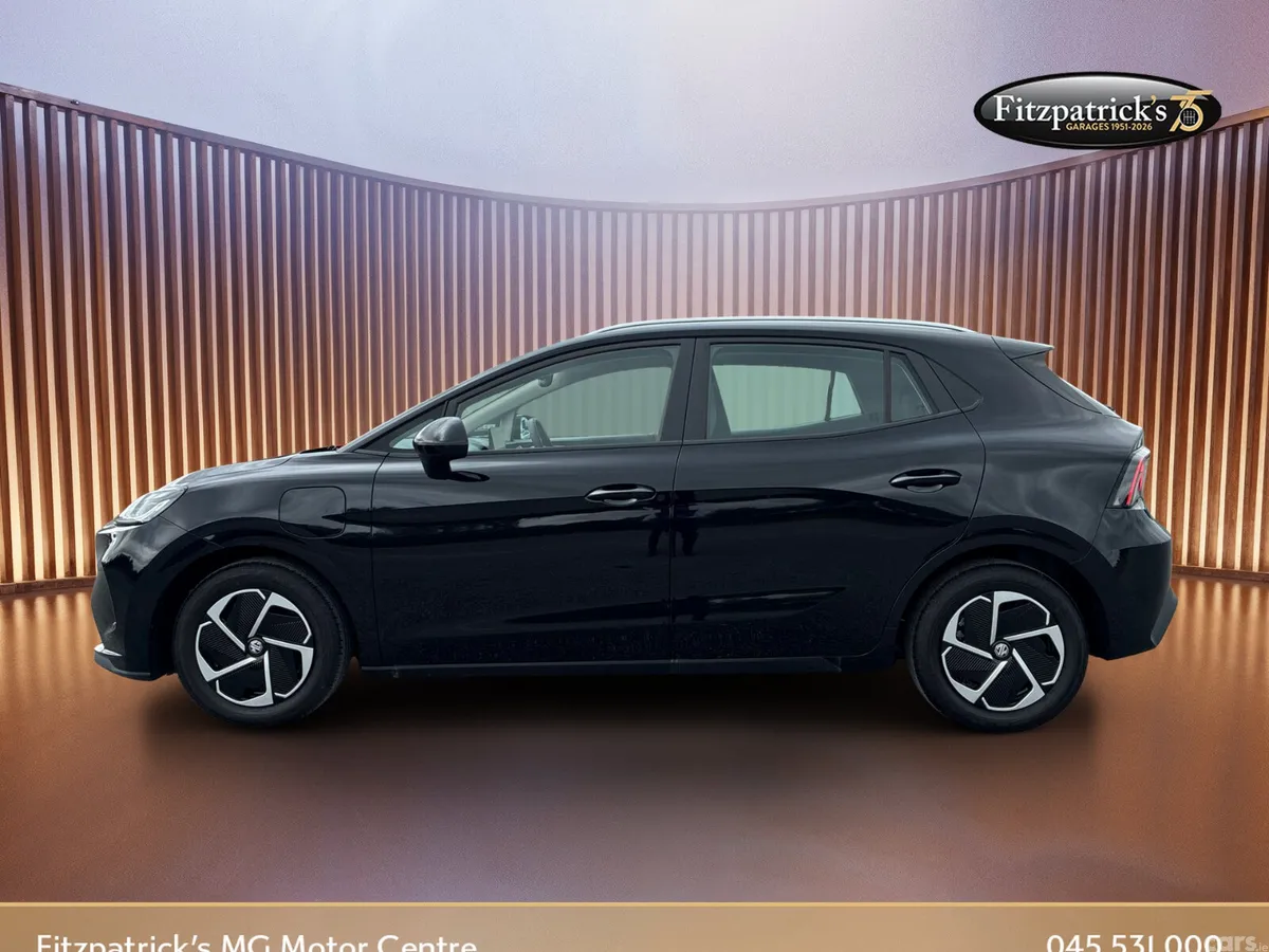 MG MG4 Hatchback, Electric, 2026, Black