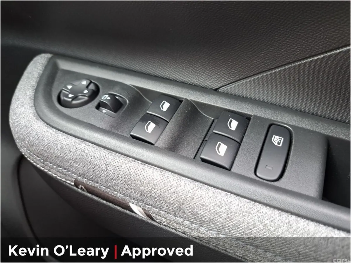 Opel Frontera SUV, Petrol Hybrid, 2026, White