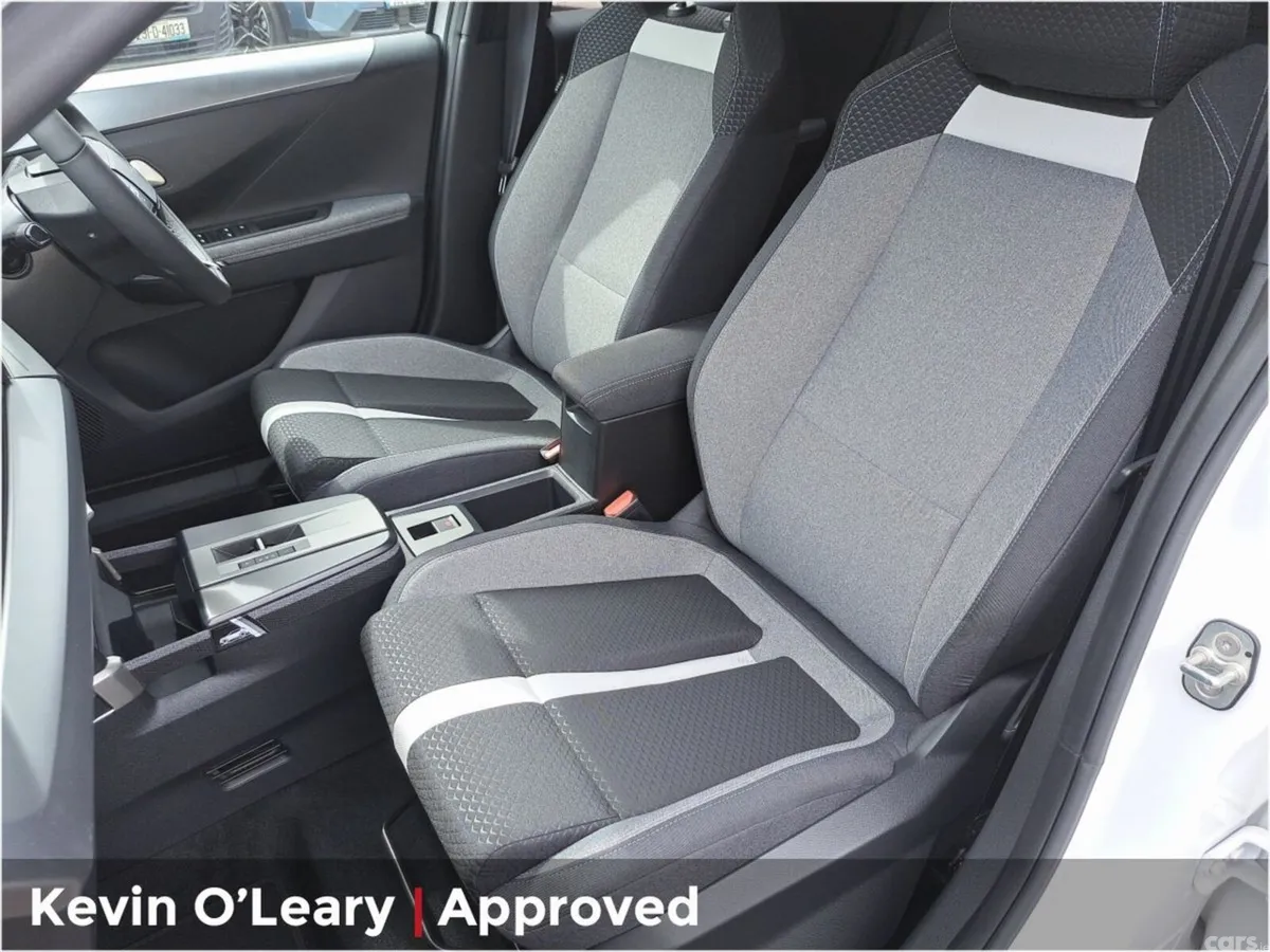 Opel Frontera SUV, Petrol Hybrid, 2026, White