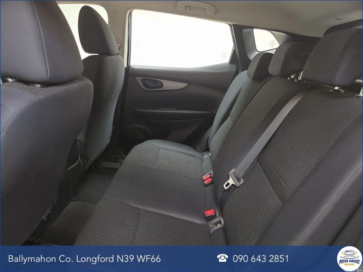 Nissan Qashqai SUV, Diesel, 2017, Grey