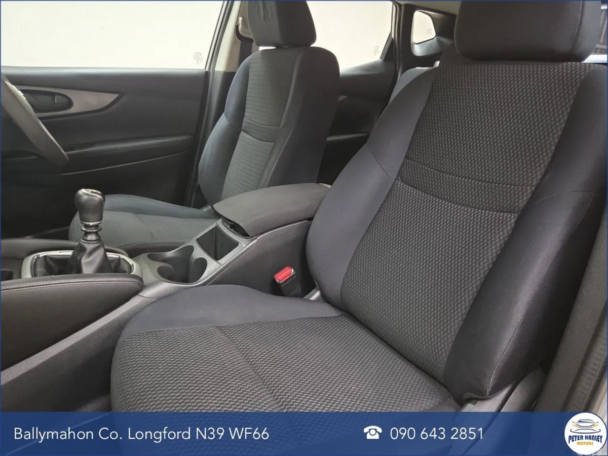 Nissan Qashqai SUV, Diesel, 2017, Grey