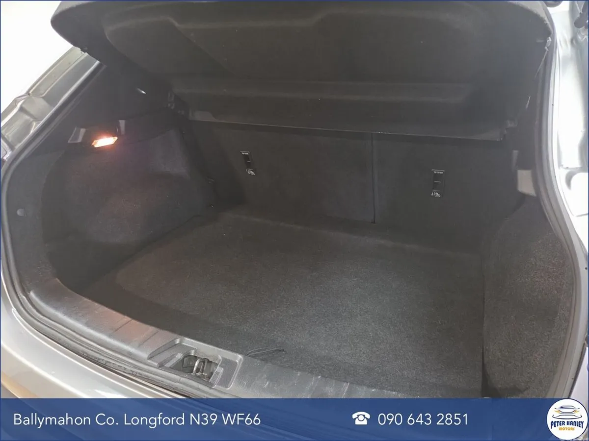 Nissan Qashqai SUV, Diesel, 2017, Grey