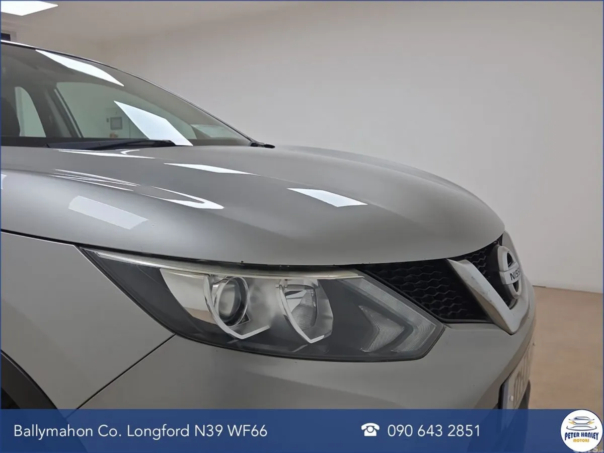 Nissan Qashqai SUV, Diesel, 2017, Grey