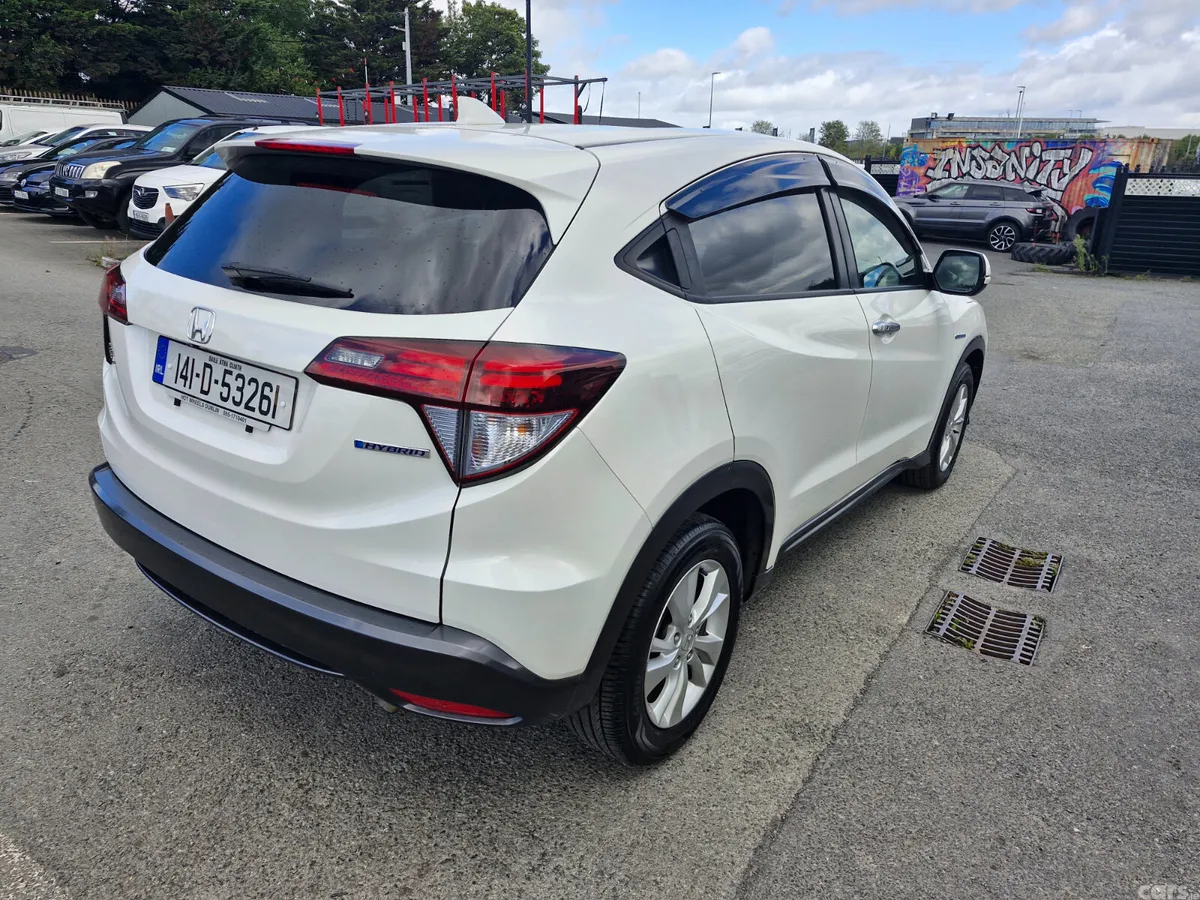 Honda Vezel SUV, Petrol Hybrid, 2014, White