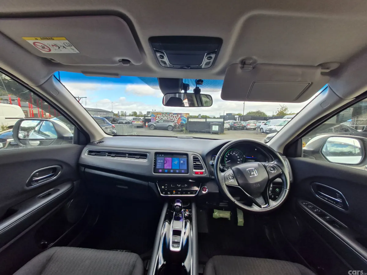Honda Vezel SUV, Petrol Hybrid, 2014, White