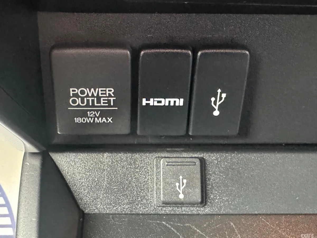 Honda Grace Saloon, Petrol Hybrid, 2015, White