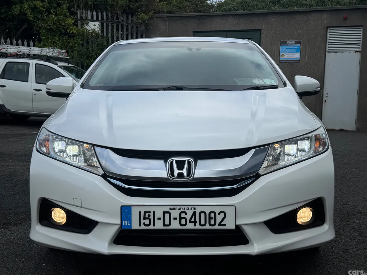 Honda Grace Saloon, Petrol Hybrid, 2015, White