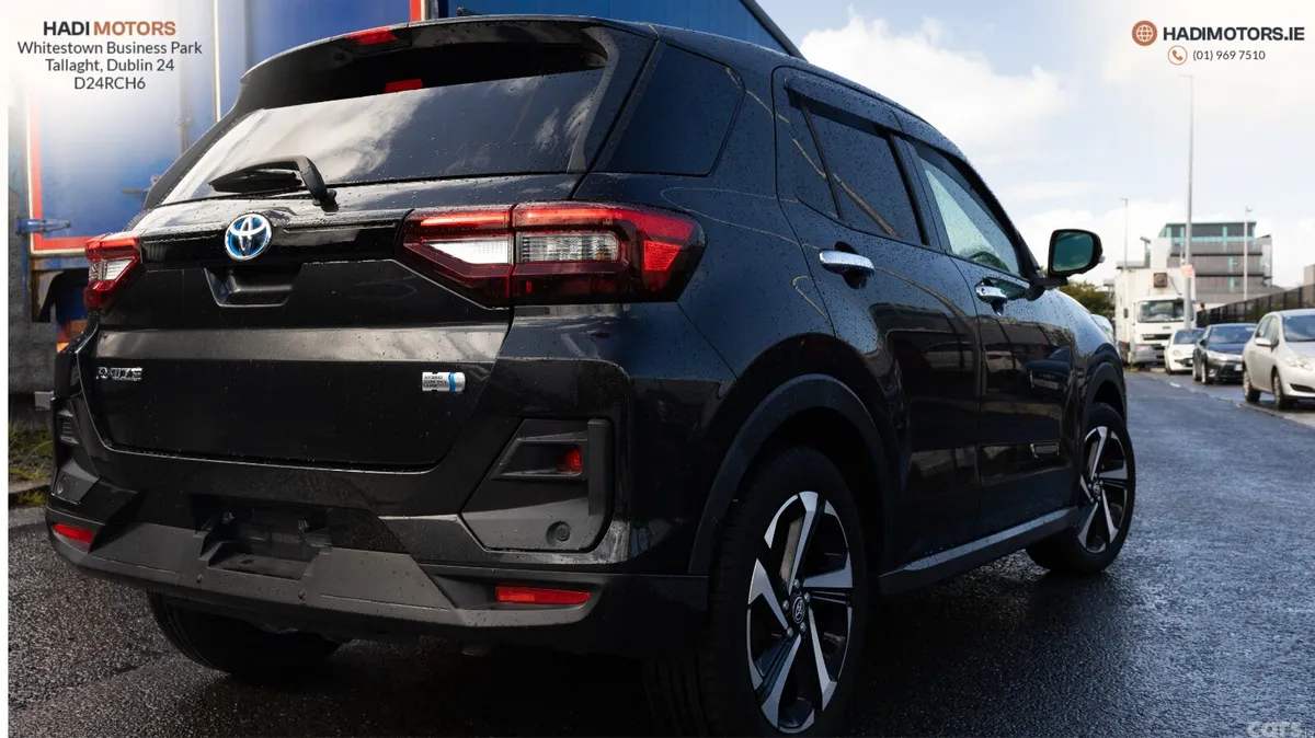 Toyota Raize SUV, Petrol Hybrid, 2022, Black