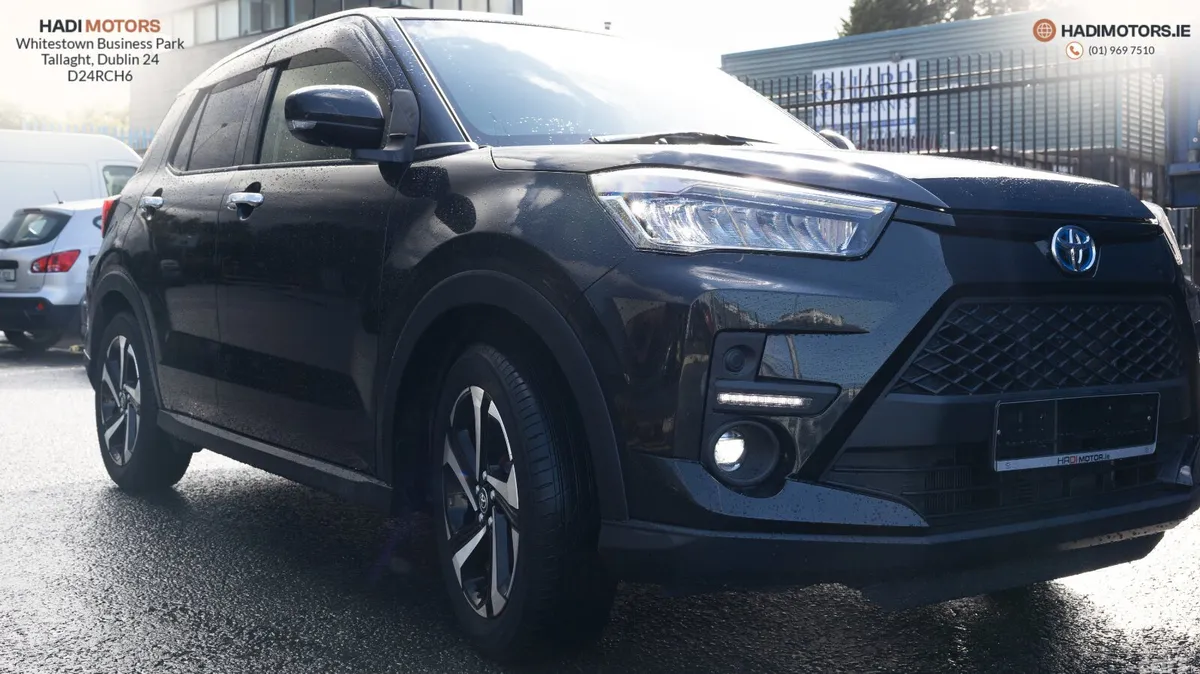 Toyota Raize SUV, Petrol Hybrid, 2022, Black