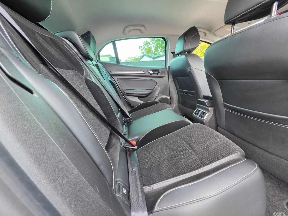 Renault Megane Hatchback, Diesel, 2017, Grey