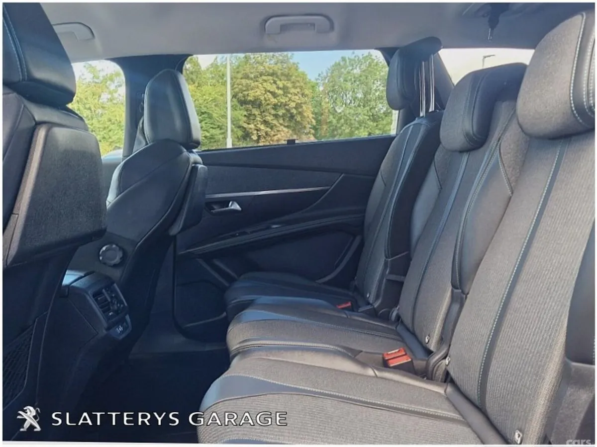 Peugeot 5008 SUV, Diesel, 2022, Grey