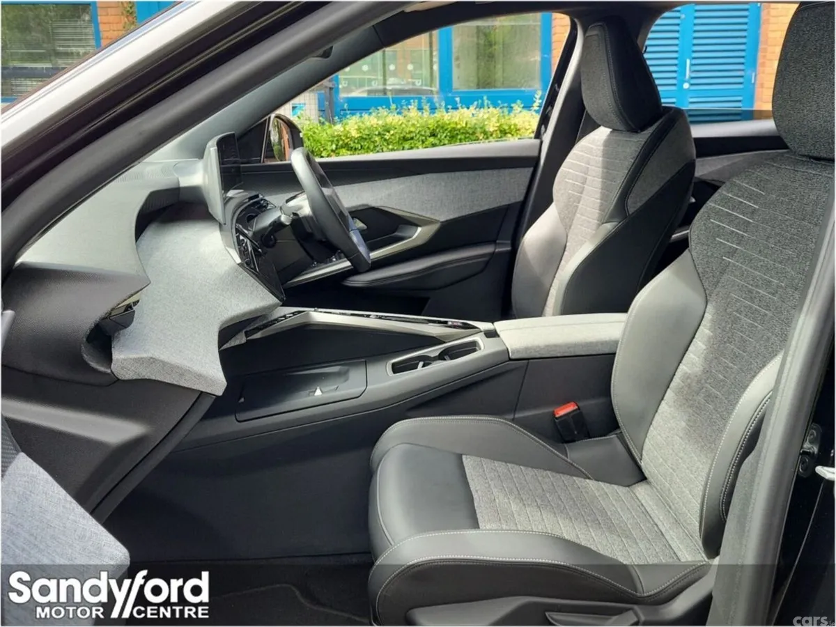 Peugeot 3008 SUV, Petrol, 2025, Black