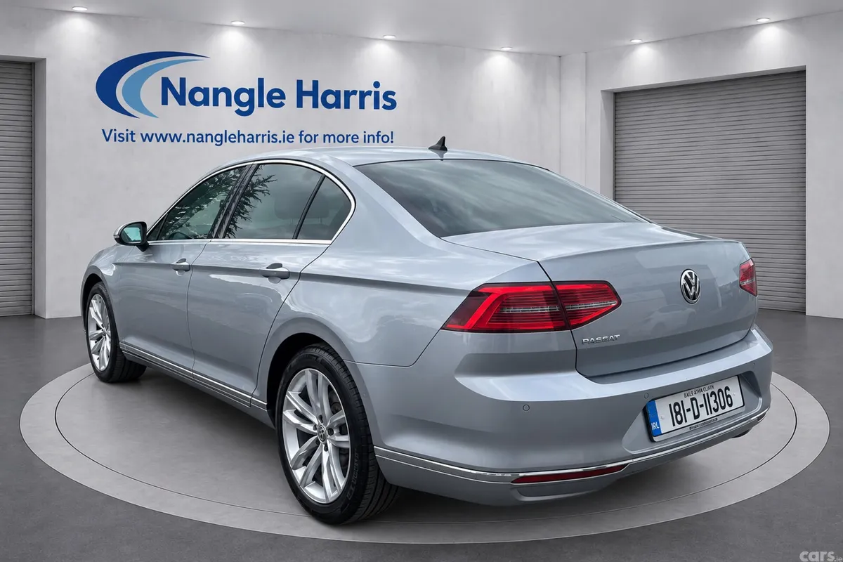 Volkswagen Passat Saloon, Diesel, 2018, Grey