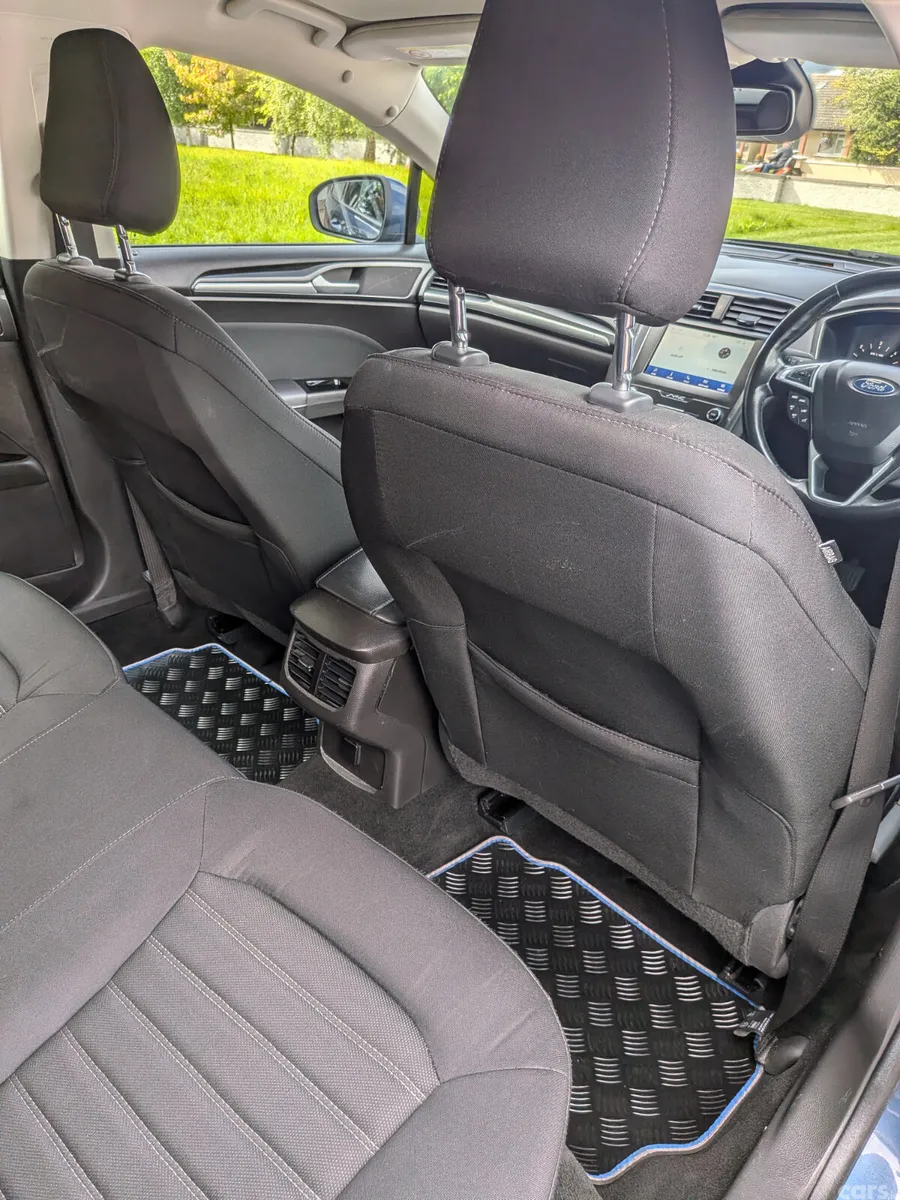 Ford Mondeo Estate/Jeep, Diesel, 2020, Blue
