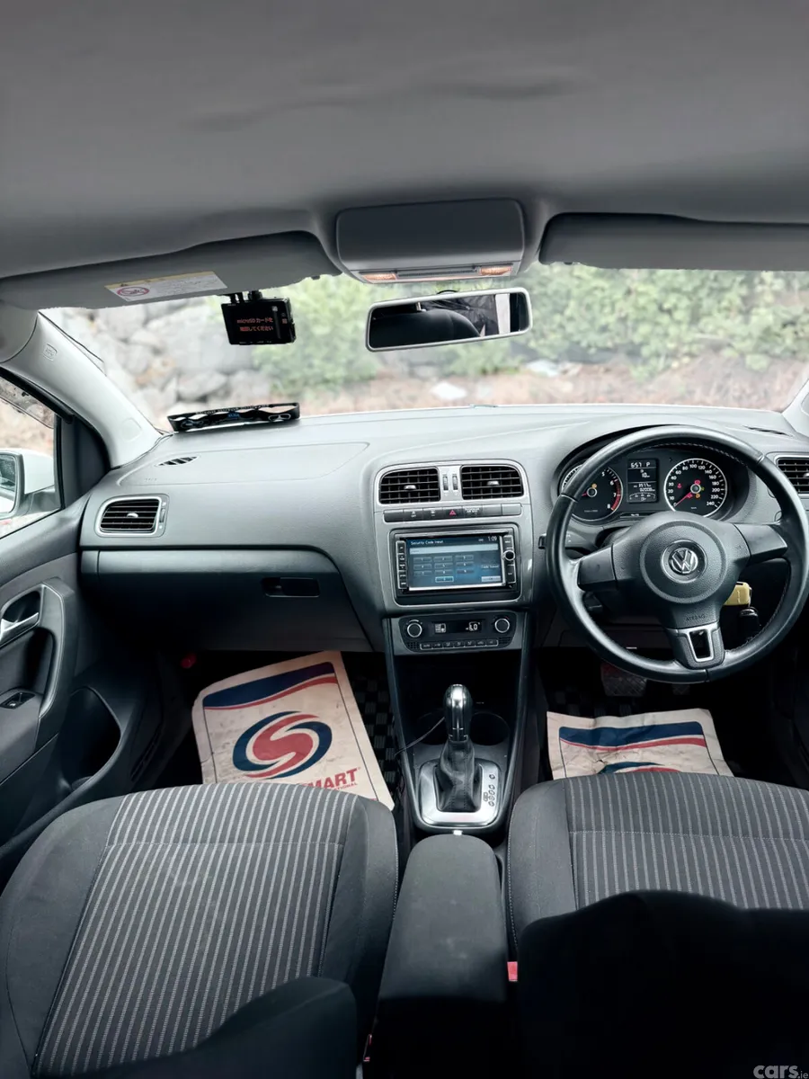 Volkswagen Polo Hatchback, Petrol, 2014, White