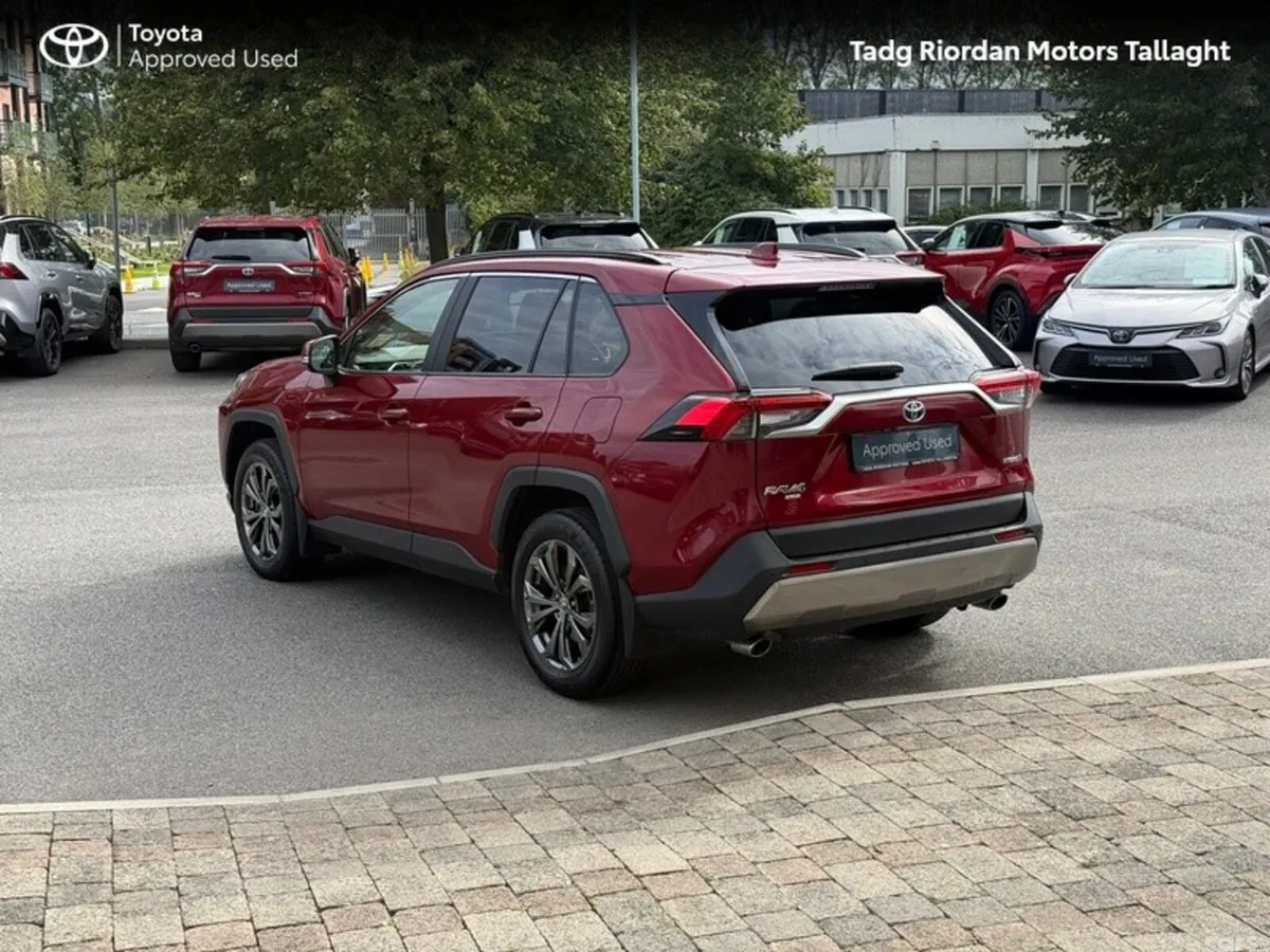 Toyota RAV4 SUV, Petrol Hybrid, 2023, Red