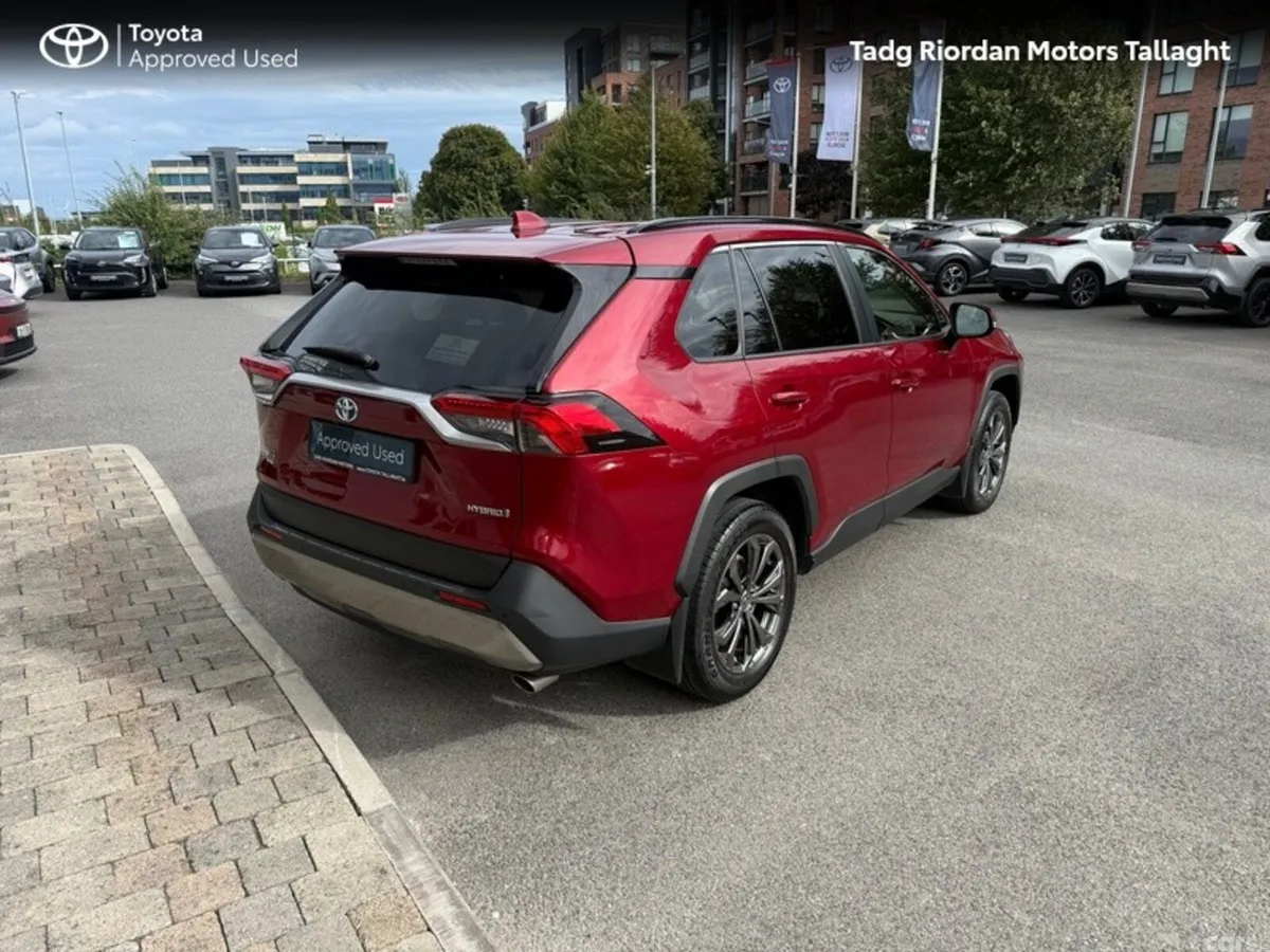 Toyota RAV4 SUV, Petrol Hybrid, 2023, Red