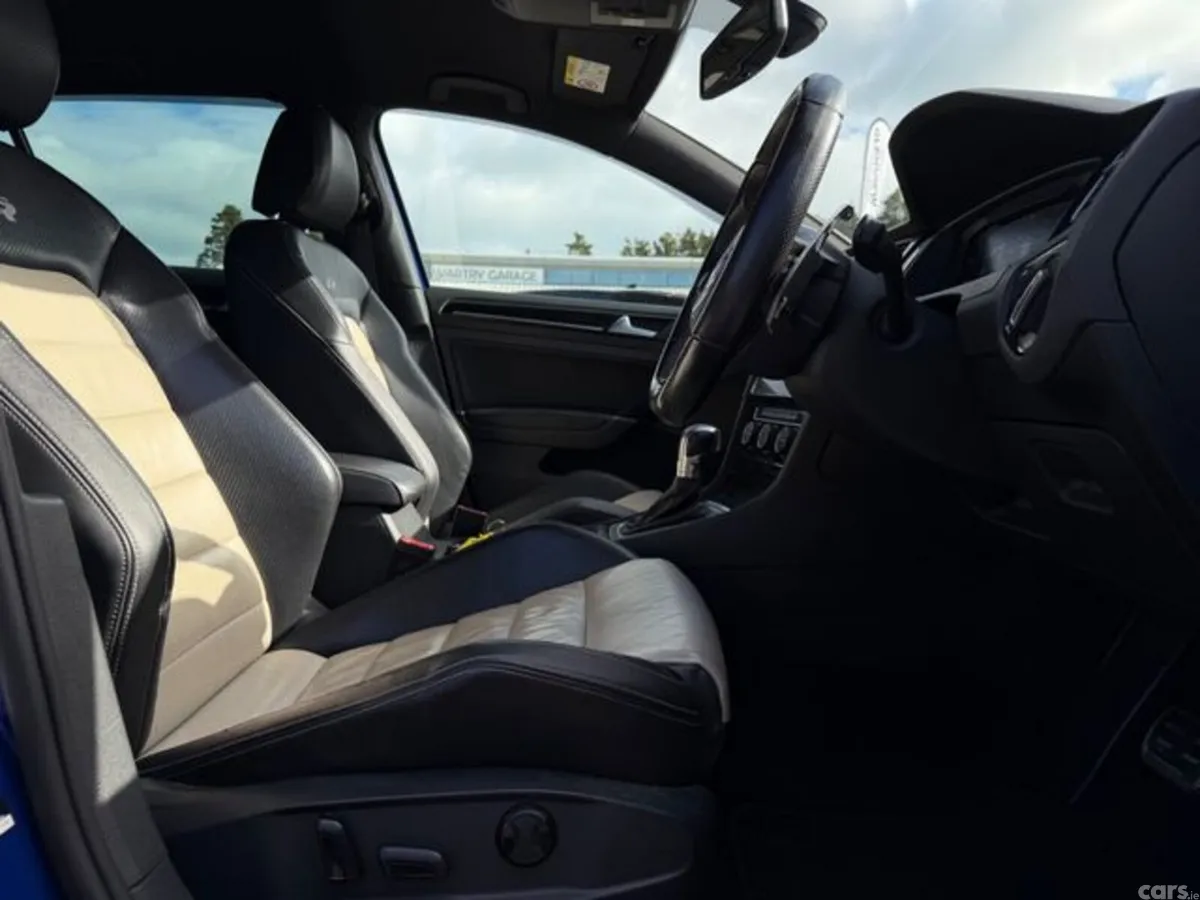 Volkswagen Golf Estate, Petrol, 2016, Blue