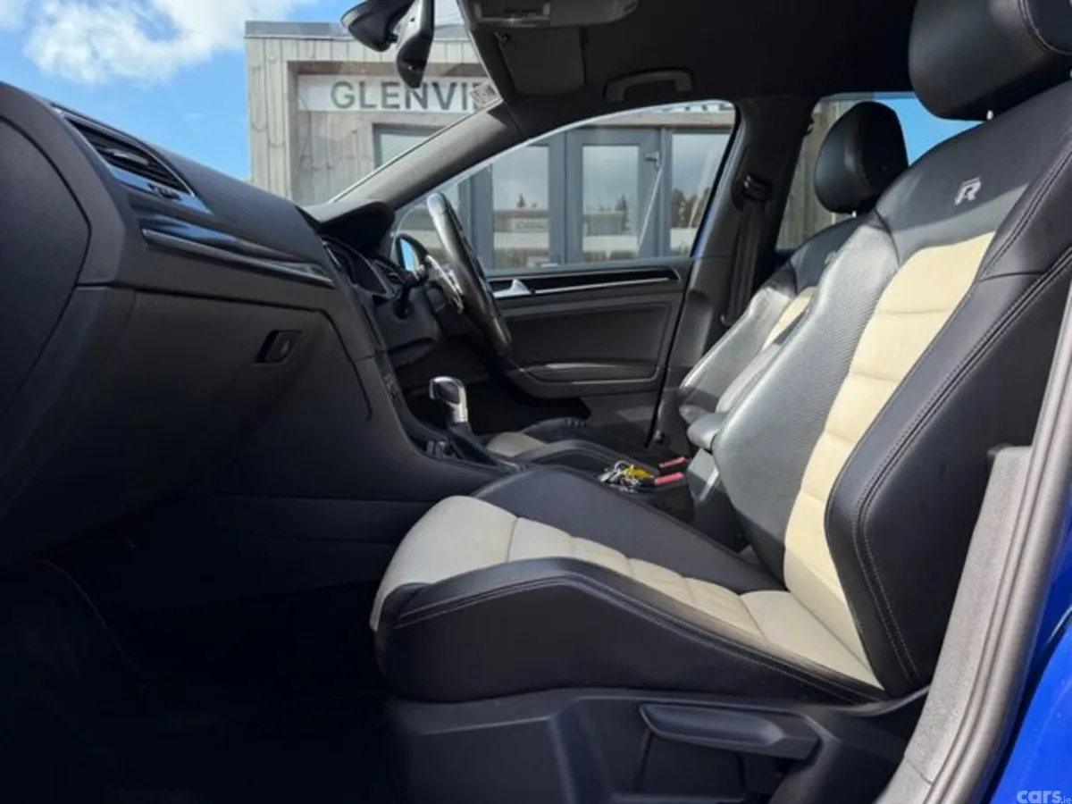 Volkswagen Golf Estate, Petrol, 2016, Blue