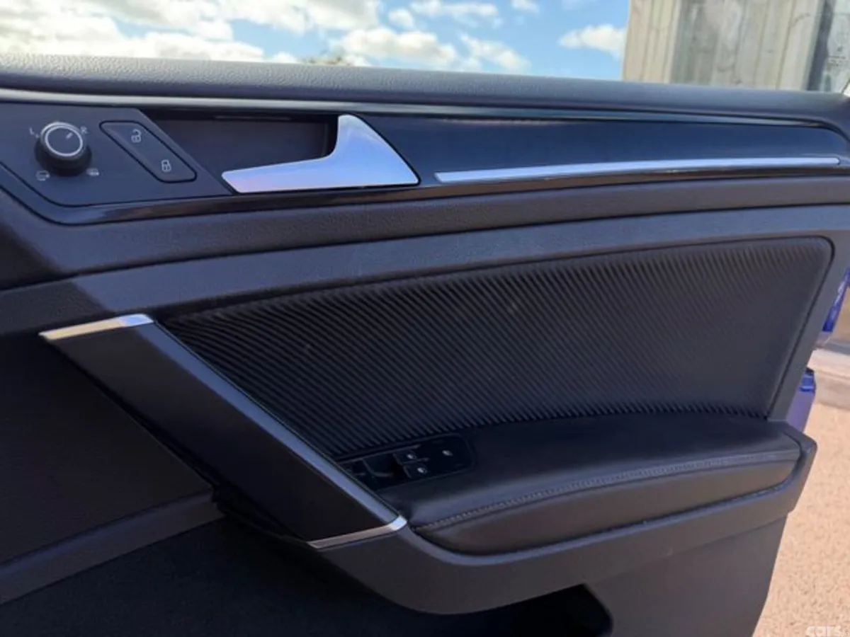 Volkswagen Golf Estate, Petrol, 2016, Blue