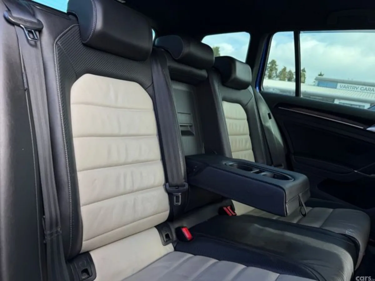 Volkswagen Golf Estate, Petrol, 2016, Blue