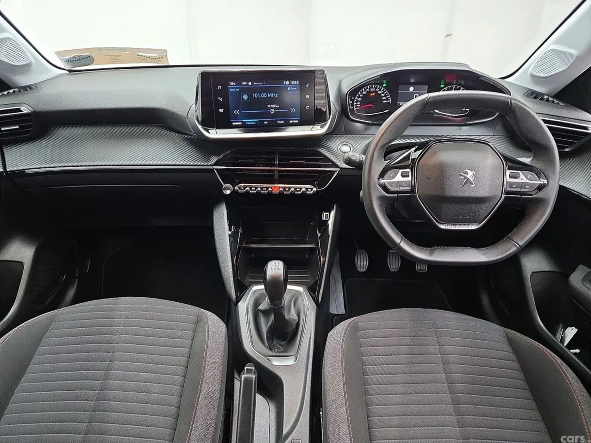 Peugeot 208 Hatchback, Petrol, 2022, White