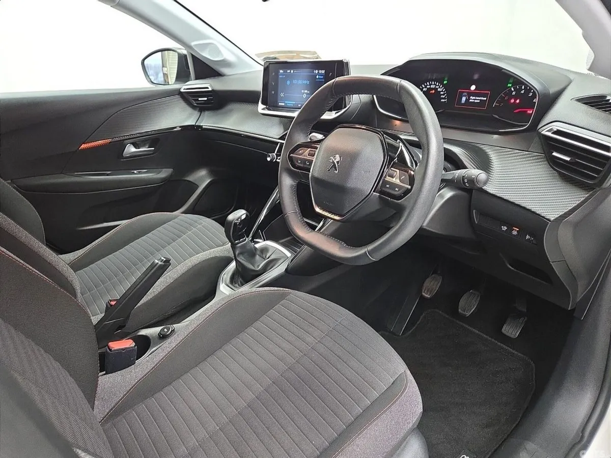 Peugeot 208 Hatchback, Petrol, 2022, White