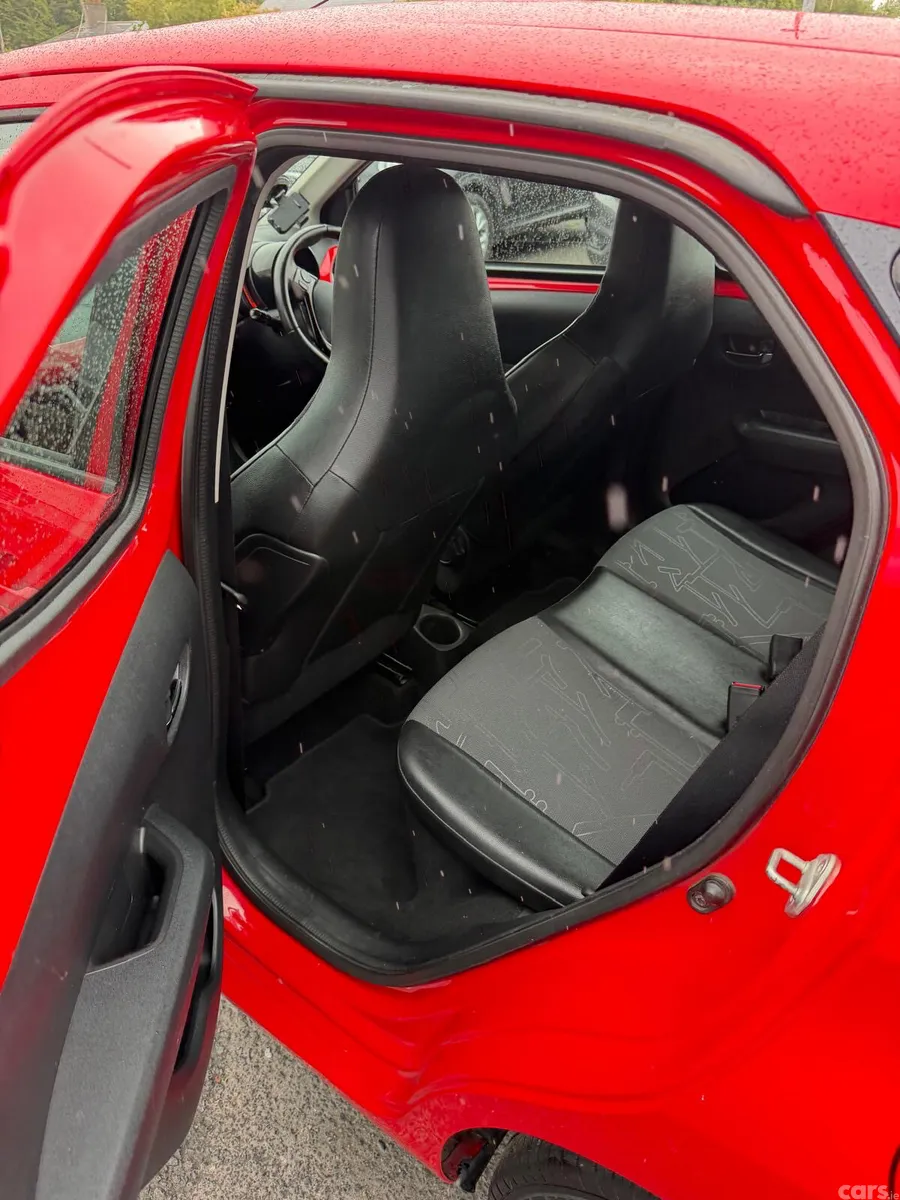 Toyota Aygo Hatchback, Petrol, 2016, Red
