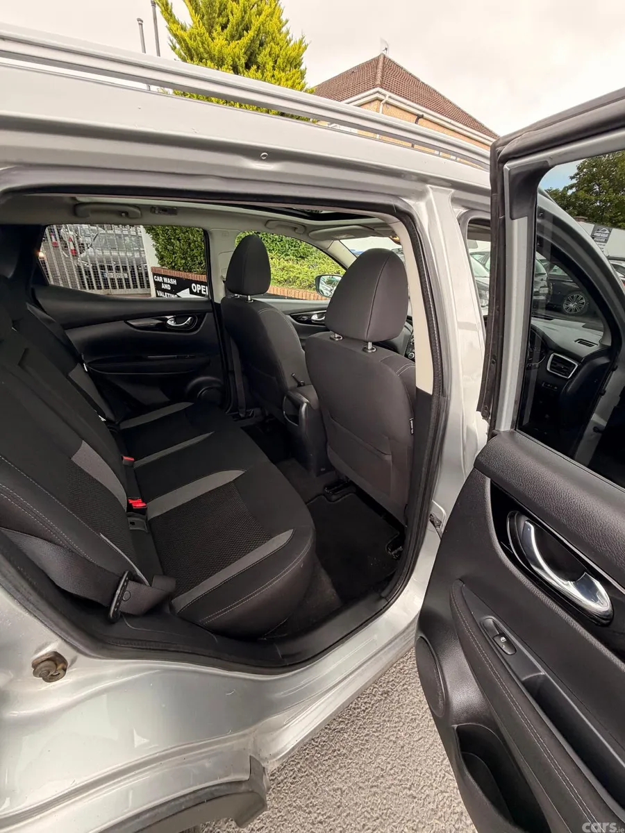 Nissan Qashqai MPV, Diesel, 2018, Grey