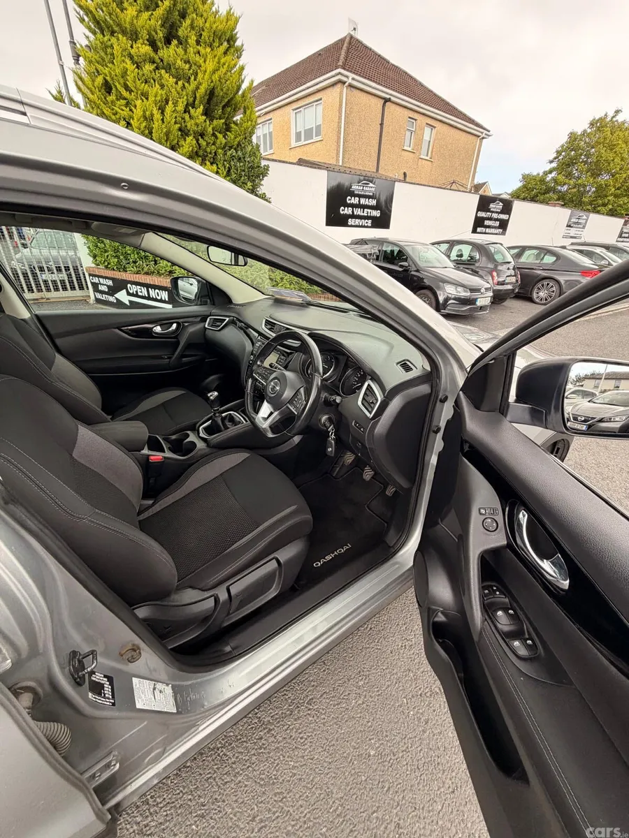 Nissan Qashqai MPV, Diesel, 2018, Grey